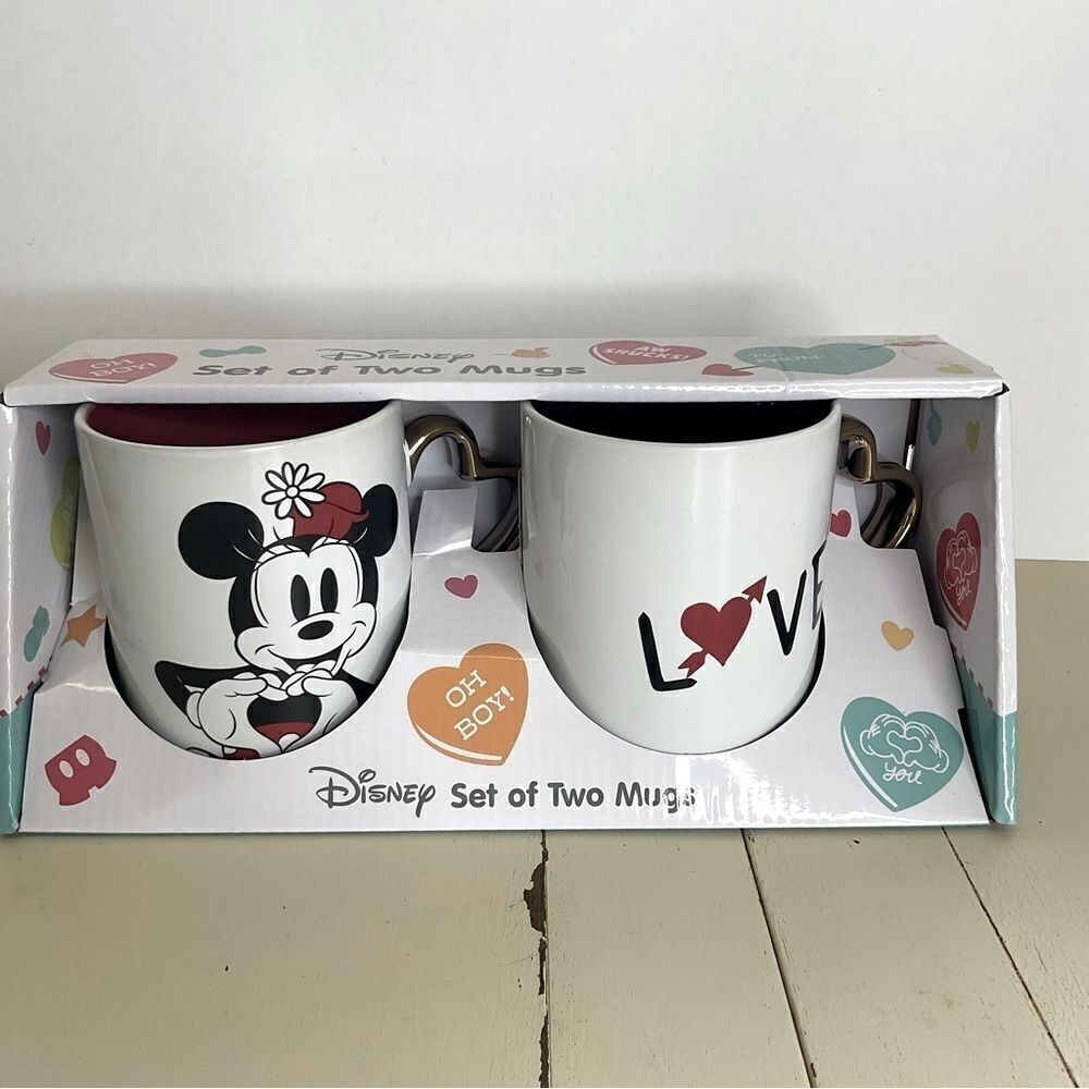 Set of 2 Disney Mugs Mickey Mouse ove Heart Handles New In Box